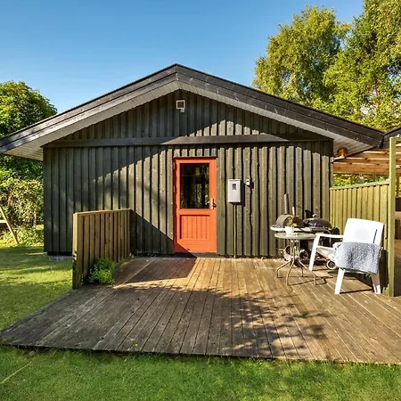 3 Bedroom Amazing In Ferienhaus *